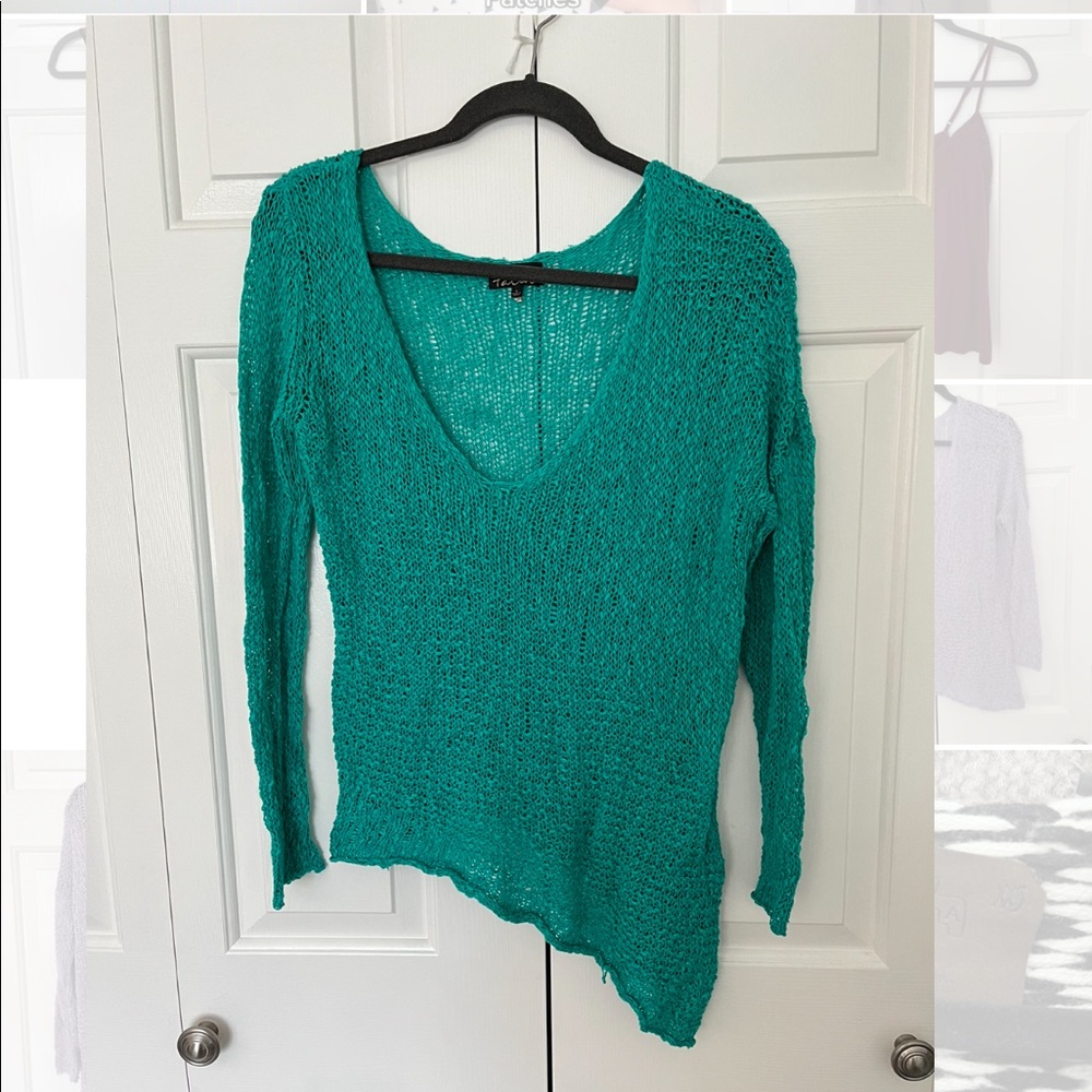 Talula Aritzia Loose Knit Teal Asymmetrical Long Sleeve V-Neck Sweater, size S